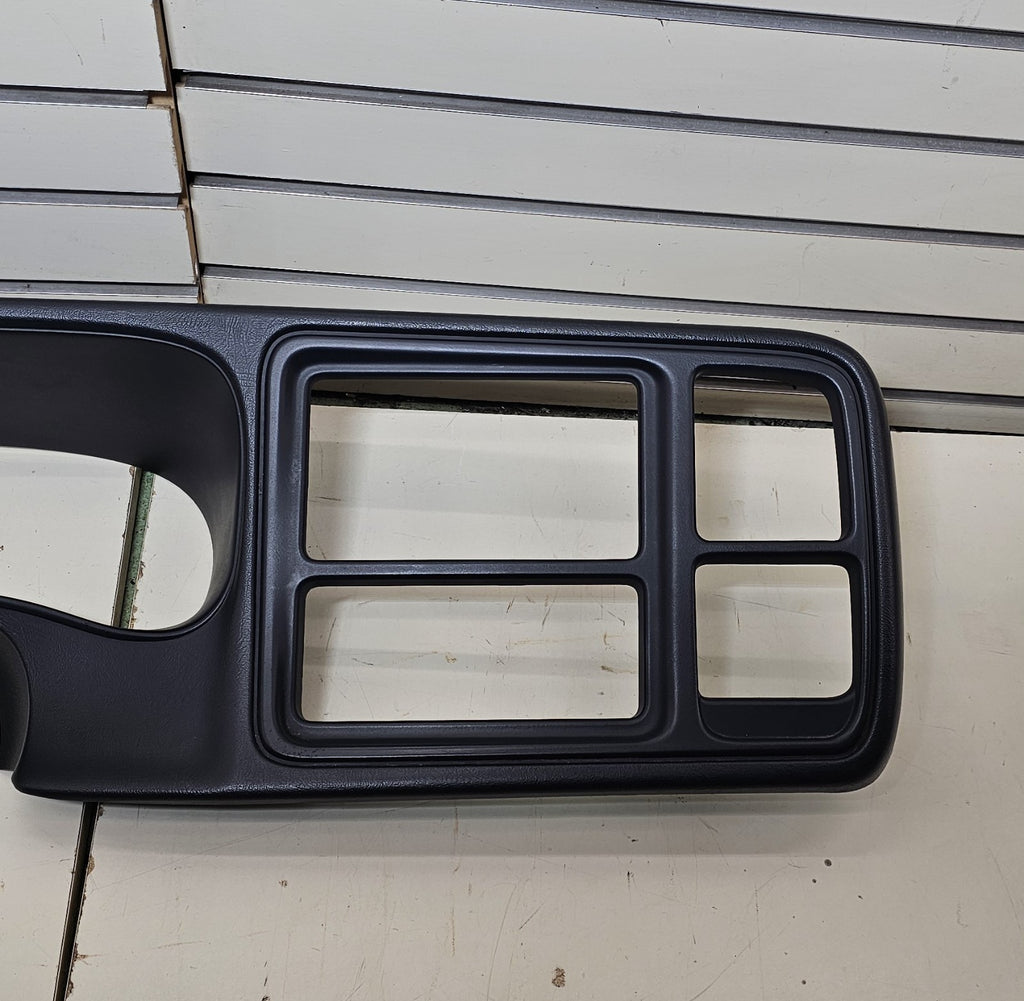 03-06 CHEVY GMC INSTRUMENT Cluster Speedo Dash Trim PANEL Radio Bezel Graphit C5