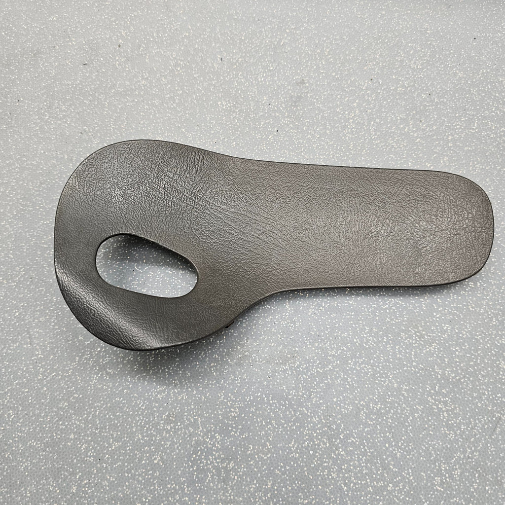 03-06 SILVERADO SIERRA TAHOE LEFT FRONT INTERIOR DOOR PANEL HANDLE COVER PEWTER