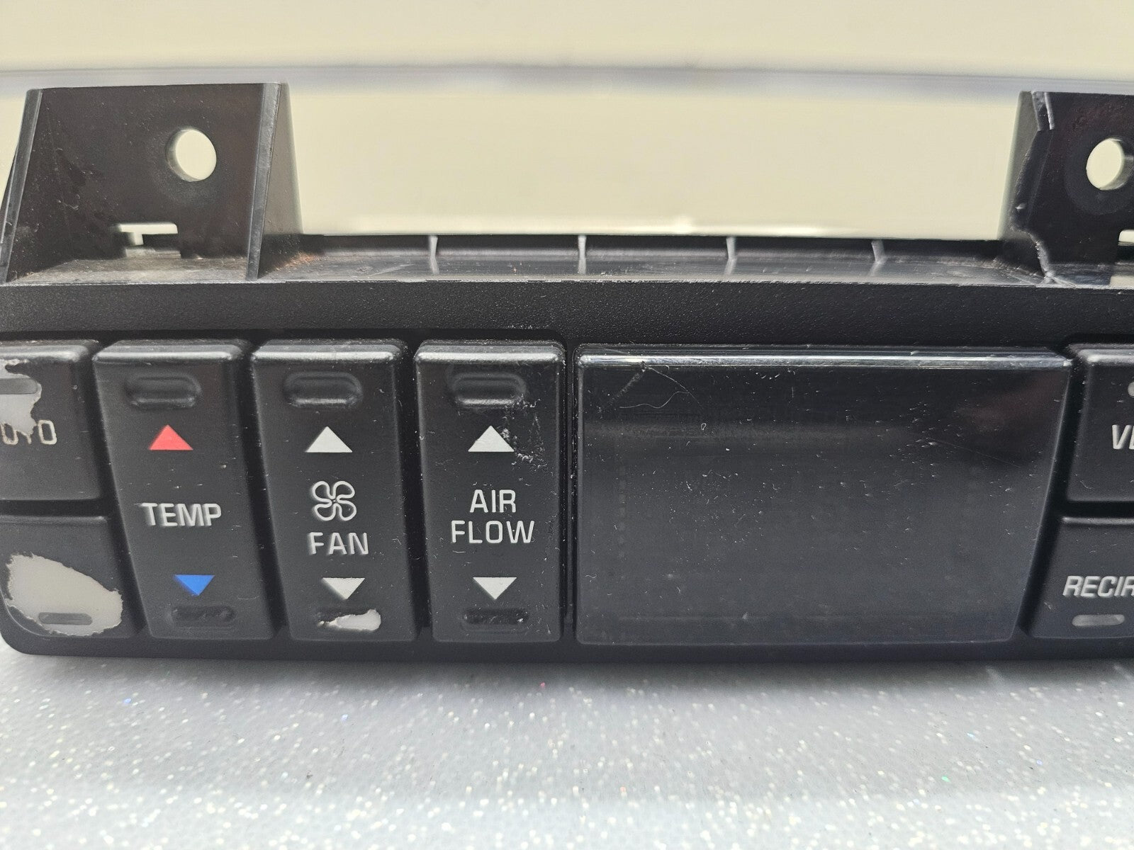00-05 Buick Lesabre Dash AC Heater Digital Temperature HVAC Climate Control OEM