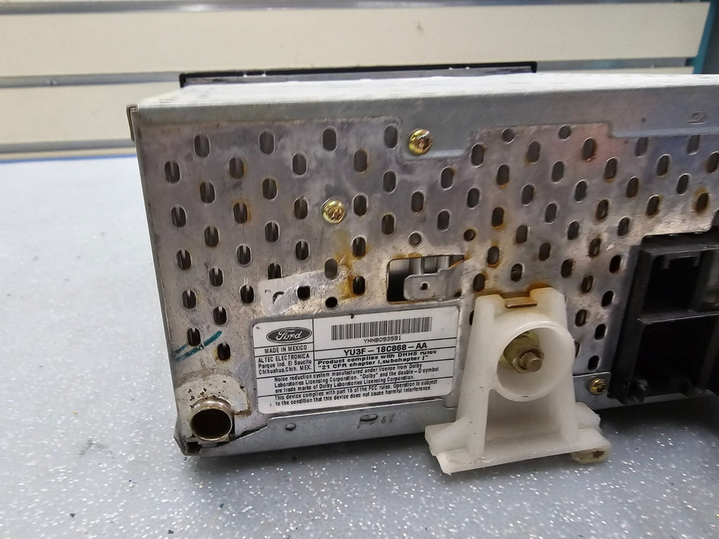 🔥2001 - 2005 Ford Lincoln Mercury OEM AM FM Radio Single CD Player Receiver