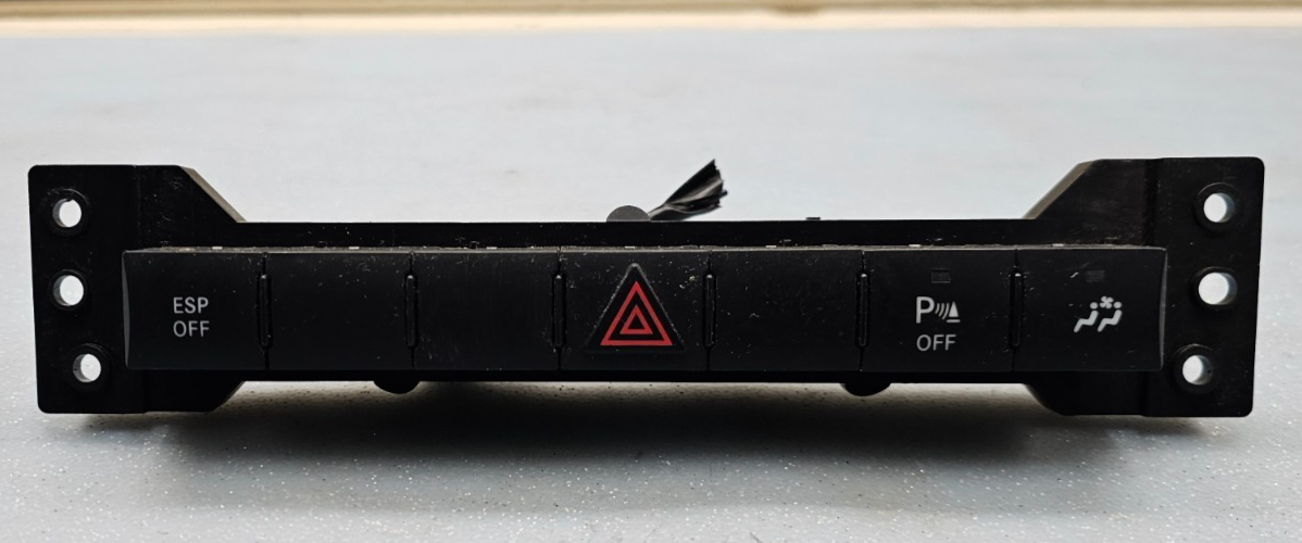 🔥08-10 JEEP COMMANDER HAZARD EMERGENCY FLASHER ESP CONTROL SWITCH ASSEMBLY OEM