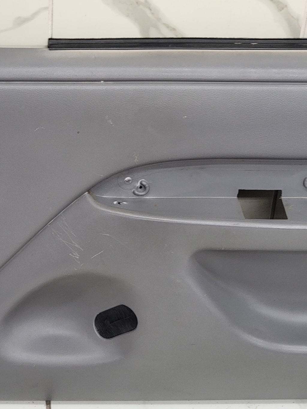 92-96 Ford F150 F250 BRONCO Door Panel Front RIGHT Passen 1/2 manual GRAY D18