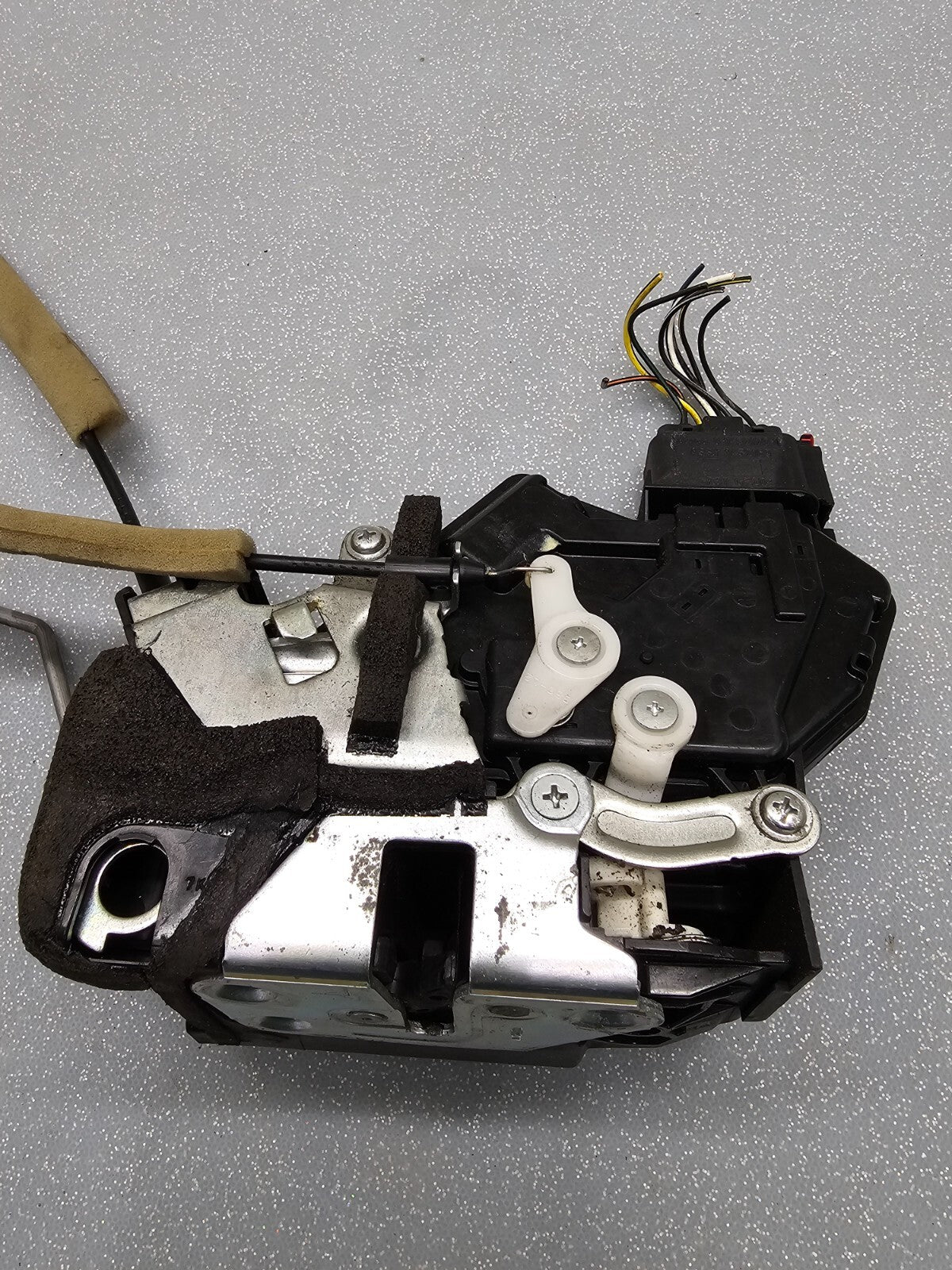🔥2008 - 2009 Mazda 3 door Power Lock Latch Actuator  Front Left Driver / OEM