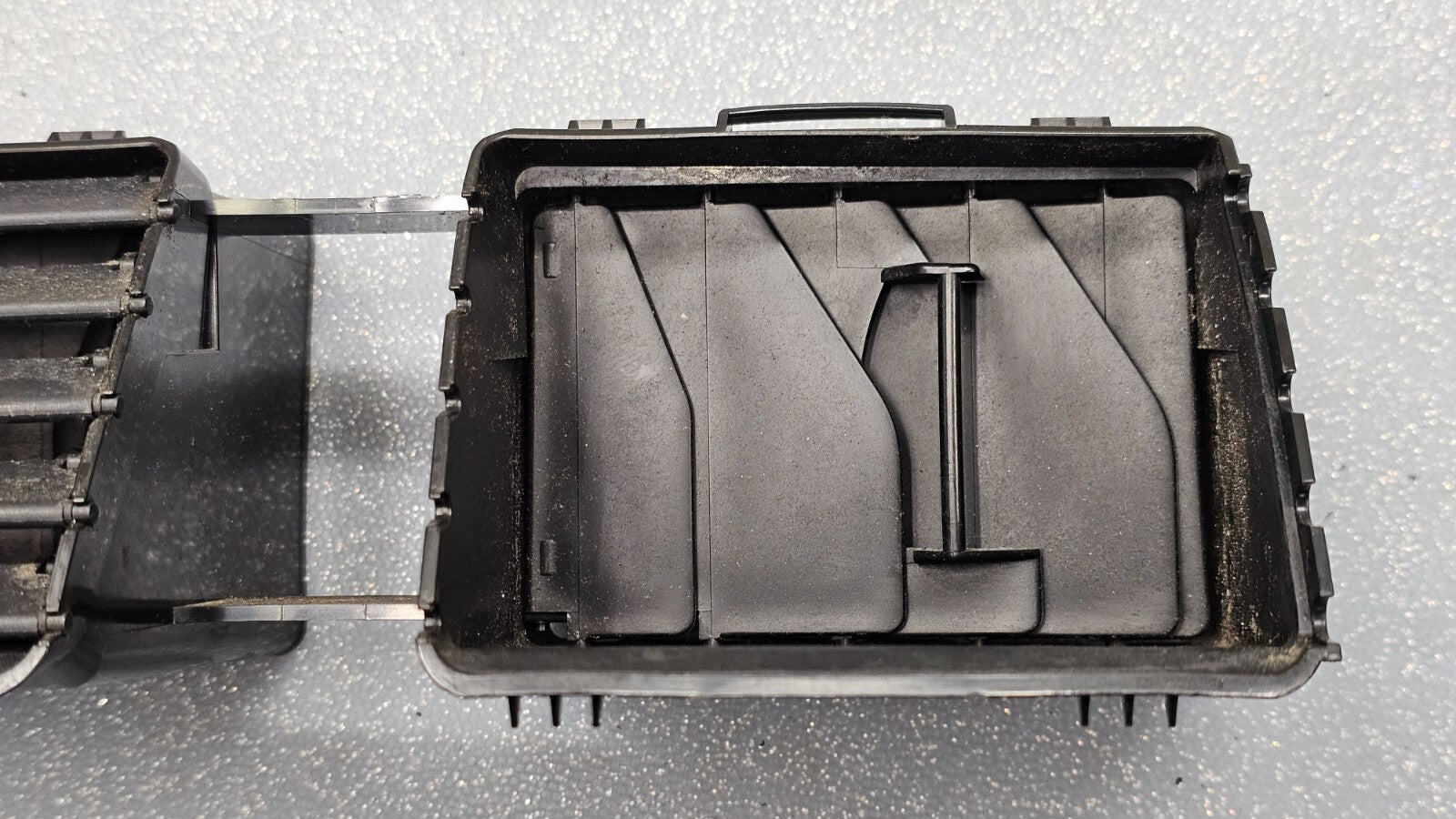 🔥07-10 SUZUKI SX4 CENTER DASH AIR VENT HEATER CONDITIONING Double Black