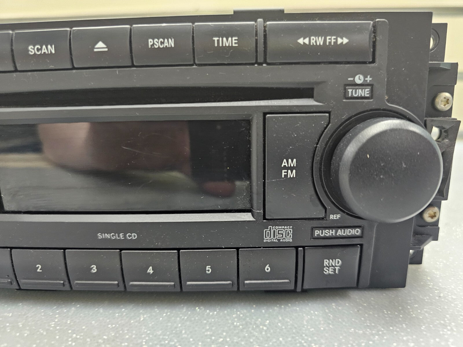 🔥04-10 Jeep Dodge Chrysler Front Dash Radio AM FM CD Player Aux Input Receiver