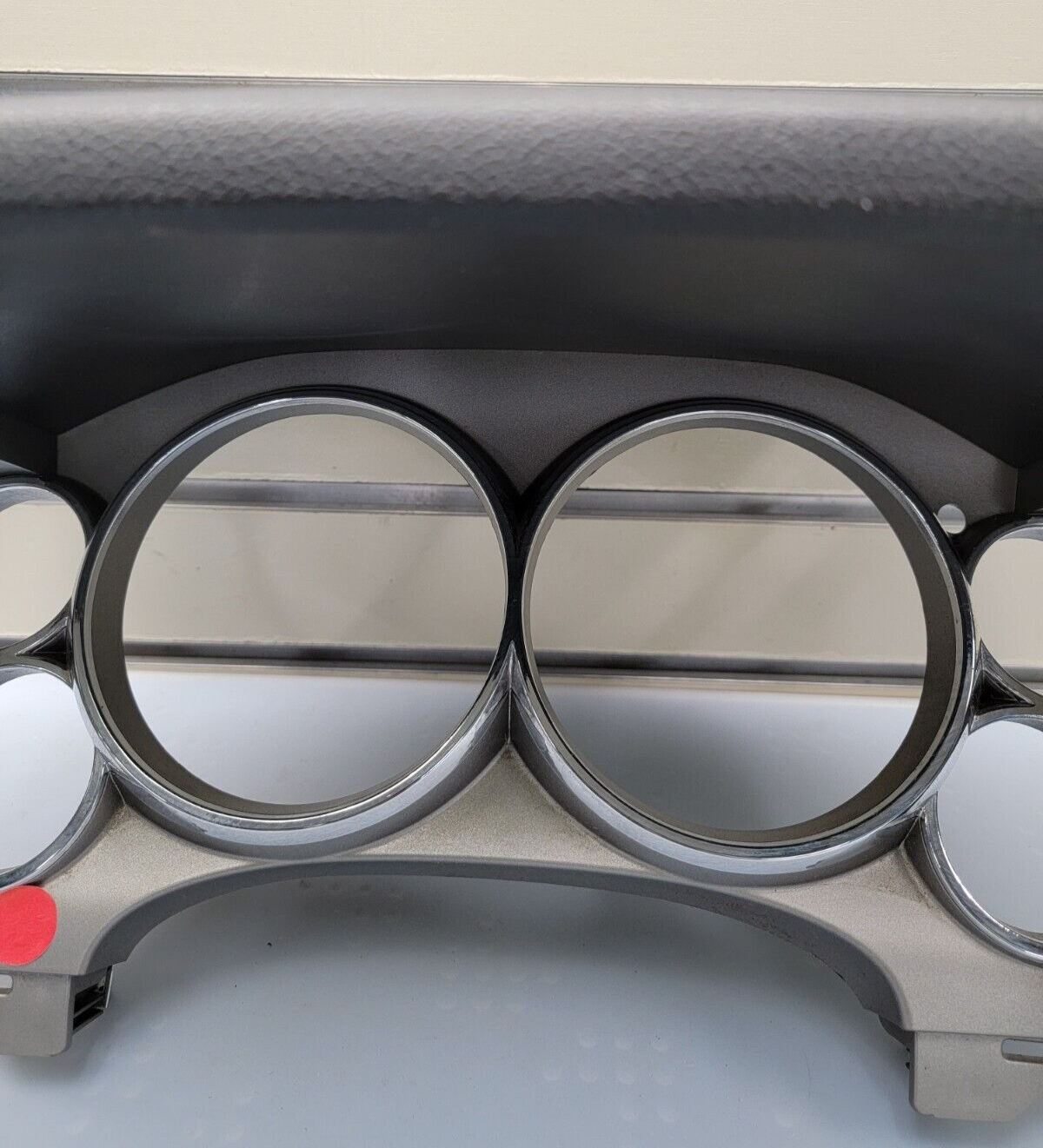 07-13 CHEVY SILVERADO DASH SPEEDOMETER INSTRUMENT GAUGE CLUSTER BEZEL TRIM B C21