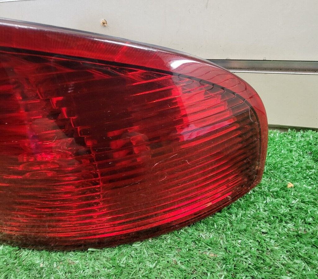 🔥01-06 Dodge Stratus PASSENGER RIGHT Side Tail Light Lamp Assembly Chrome OEM
