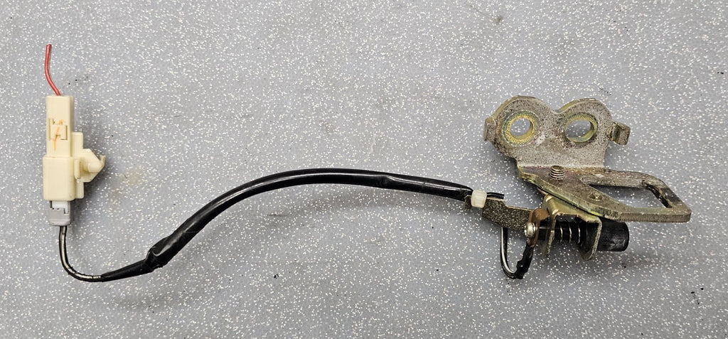 🔥95-98 Toyota Avalon 84-08 Corolla 87-08 Camry Steel Trunk Latch Striker OEM