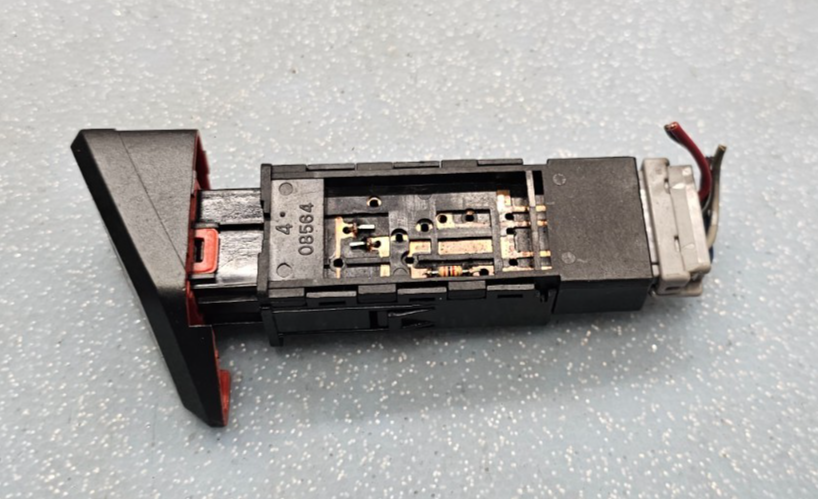 🔥11-14 HYUNDAI SONATA GLS HAZARD Emergency Flasher Switch Assembly Black OEM