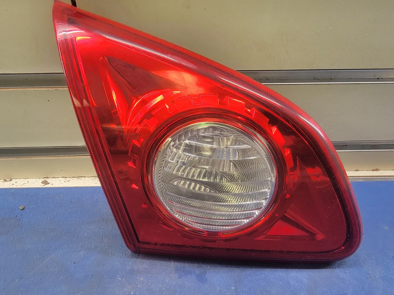 🔥2008-2013 Nissan Rogue Tail Light Lamp Left Driver Side Inner Assembly Chrome