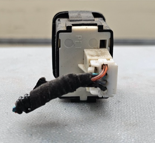 🔥 95-97 TOWN CAR CROWN VICTORIA GRAND MARQUIS REAR DEFROST DEFROSTER SWITCH