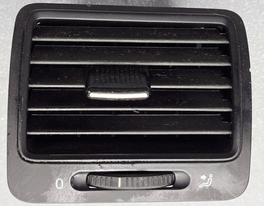 🔥06-10 VW JETTA GOLF CENTER DASH LEFT DRIVER AC A/C AIR VENT HEATER PANEL BLACK