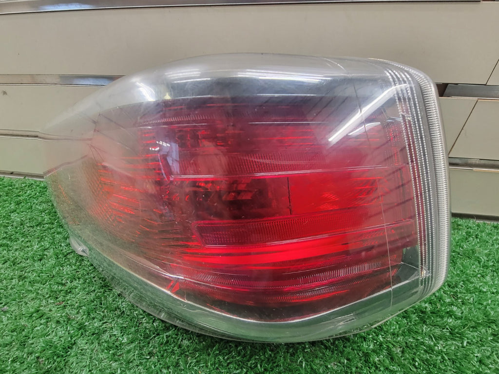 🔥14-16 TOYOTA HIGHLANDER REAR LEFT DRIVER TAIL LIGHT LAMP GENUINE ASSEMBLY OEM