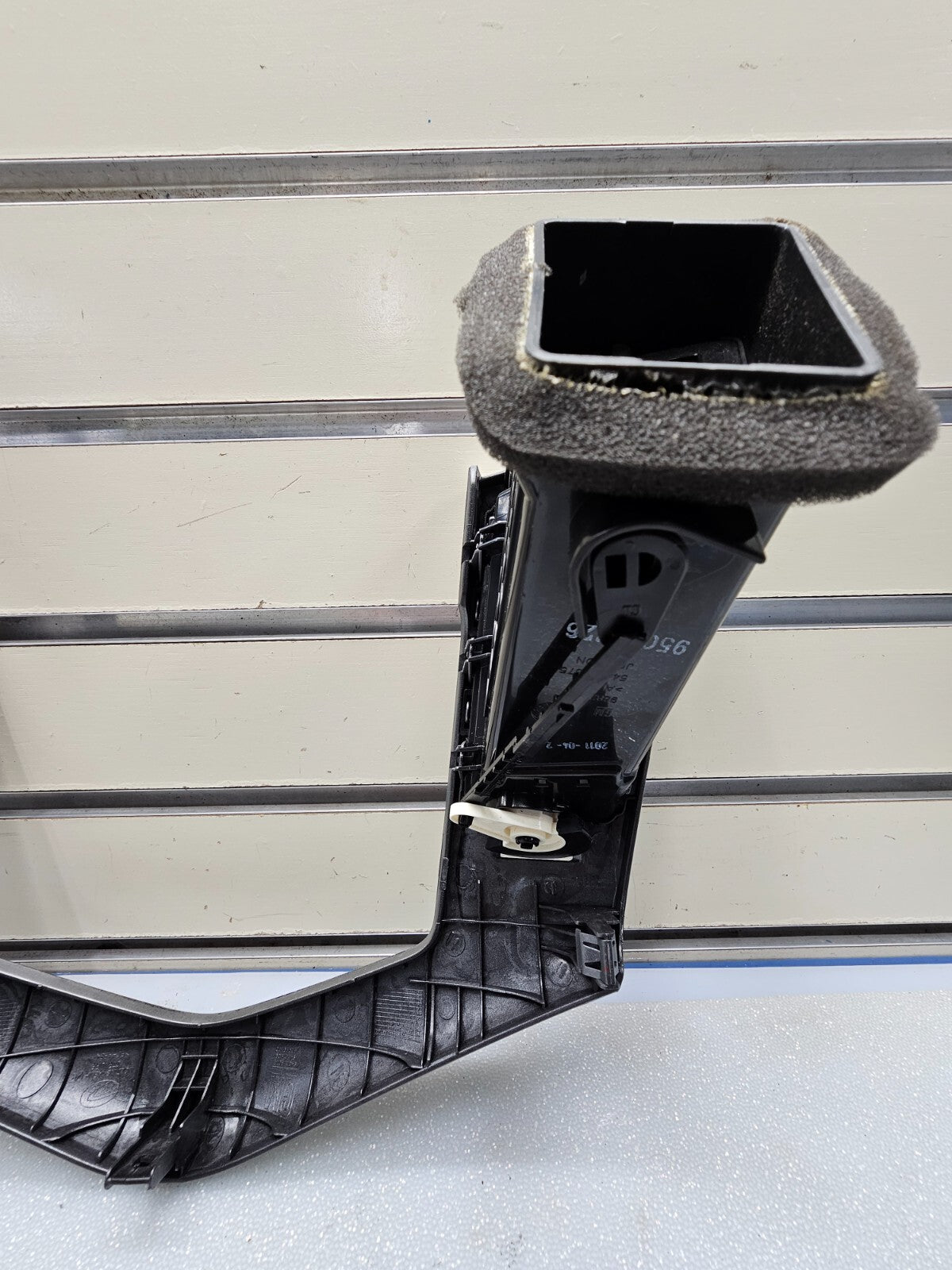 🔥2011 - 2015 Chevrolet Cruze Center Dash Air Vent Bezel trim silver