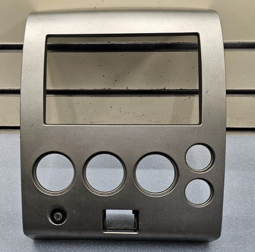 🔥04-07 ARMADA TITAN STEREO RADIO DASH PANEL TRIM CLIMATE CONTROL BEZEL SILVER