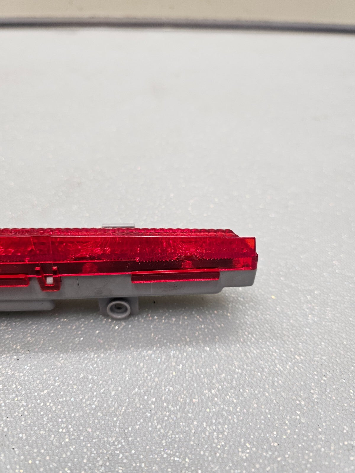 🔥2011-2014 HYUNDAI SONATA REAR HIGH MOUNT 3RD THIRD BRAKE STOP LIGHT LAMP OEM