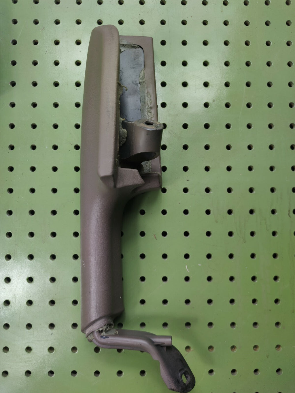 🔥02-09 TRAILBLAZER Door Panel ARMREST Pull Handle Front RIGHT Passenger TAN H4