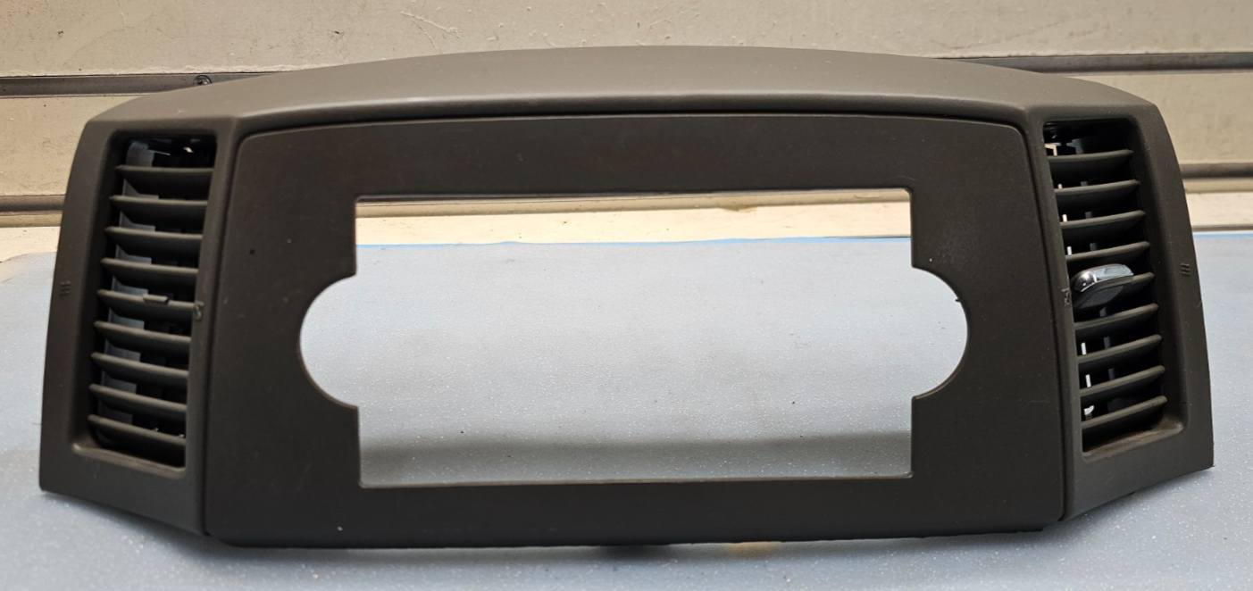 🔥05-07 Grand Cherokee Radio Dash Bezel Trim Surround Vent SLATE DK GRAY B30