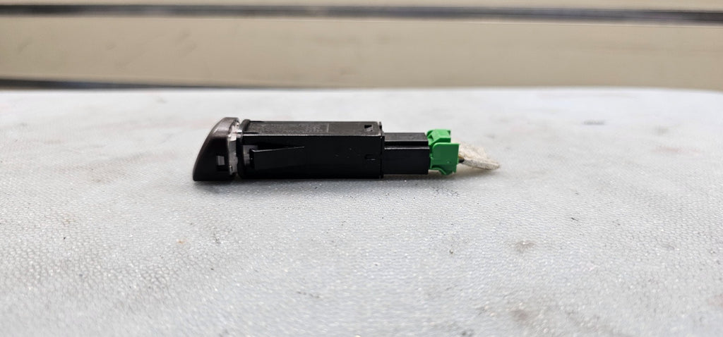 🔥98-14 Volvo XC90 S80 V70 Emergency Hazard Light Control Switch Unit Assembly