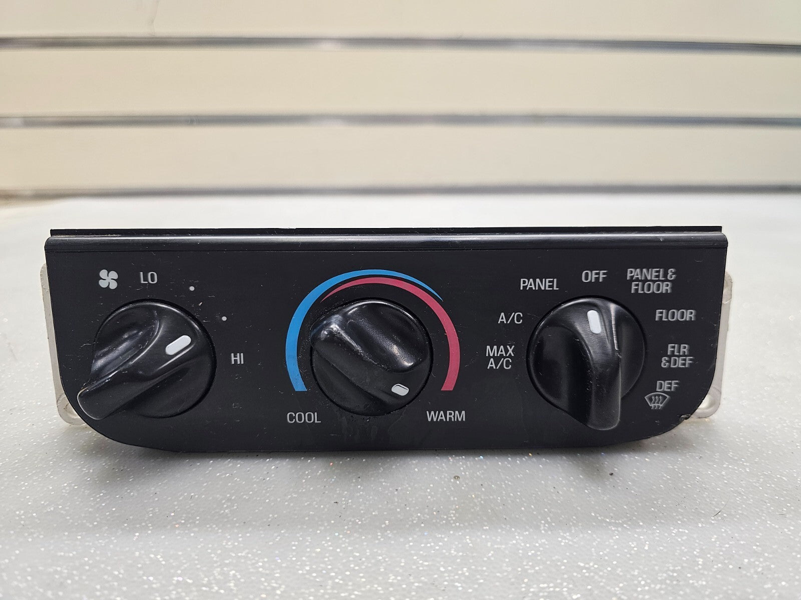 97-03 Ford F150 F250 Expedition Heater A/C Climate Control Panel Dash Unit Temp