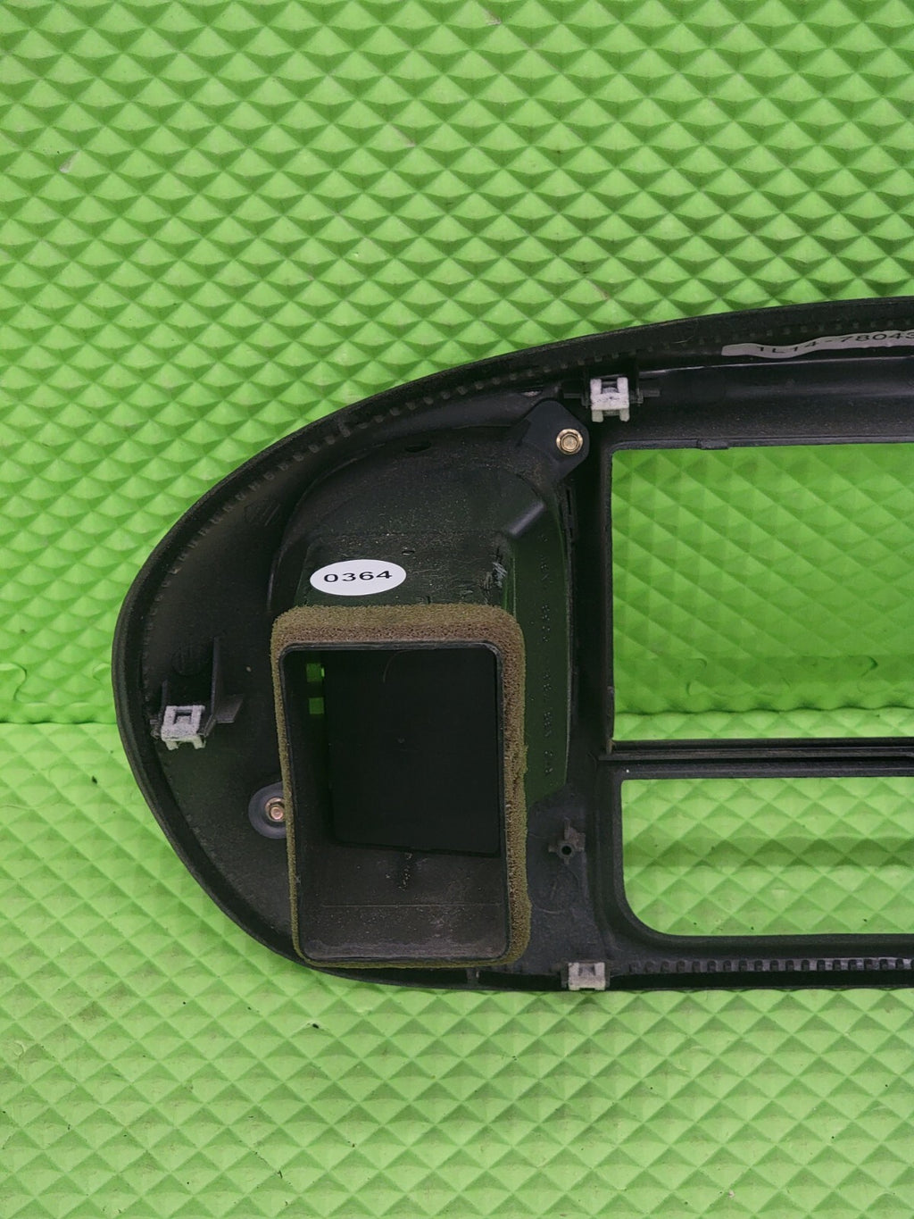 🔥97-03 Ford F150 Center Dash Radio Climate BEZEL Trim Panel Line Light Tan B1