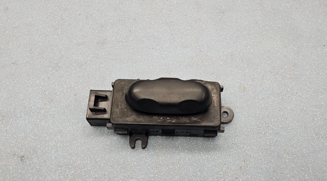 🔥00-05 Bonneville LeSabre Grand Prix 6 Way Power Seat Switch