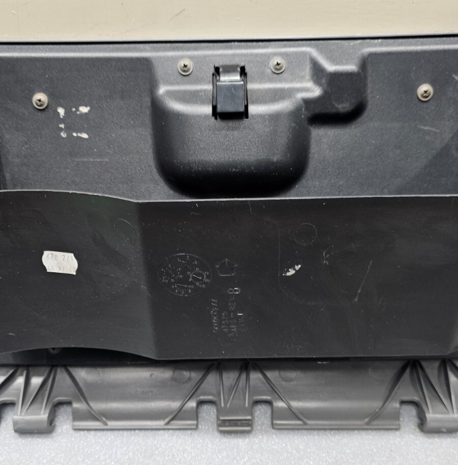 🔥01-07 CARAVAN TOWN COUNTRY VOYAGER DASH GLOVE BOX COMPARTMENT ASSEMBLY GRAY