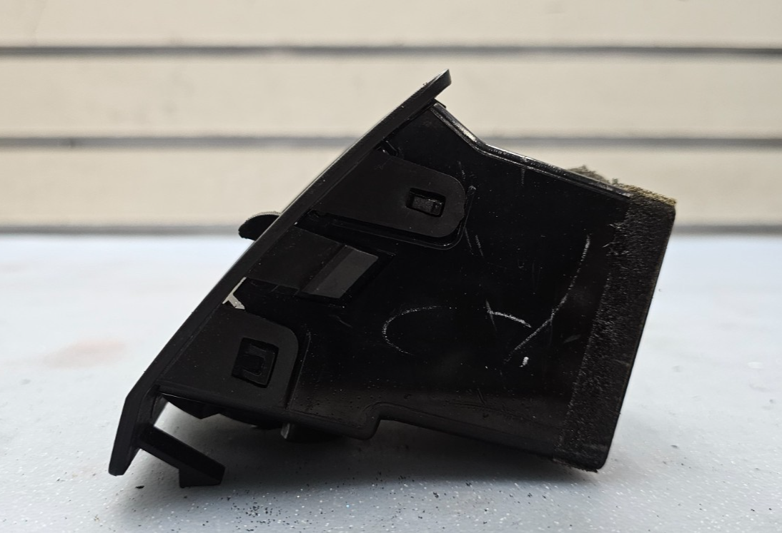🔥08-14 Dodge Challenger Lef Driver Heat Air Conditioning A/C Outlet Vent OEM