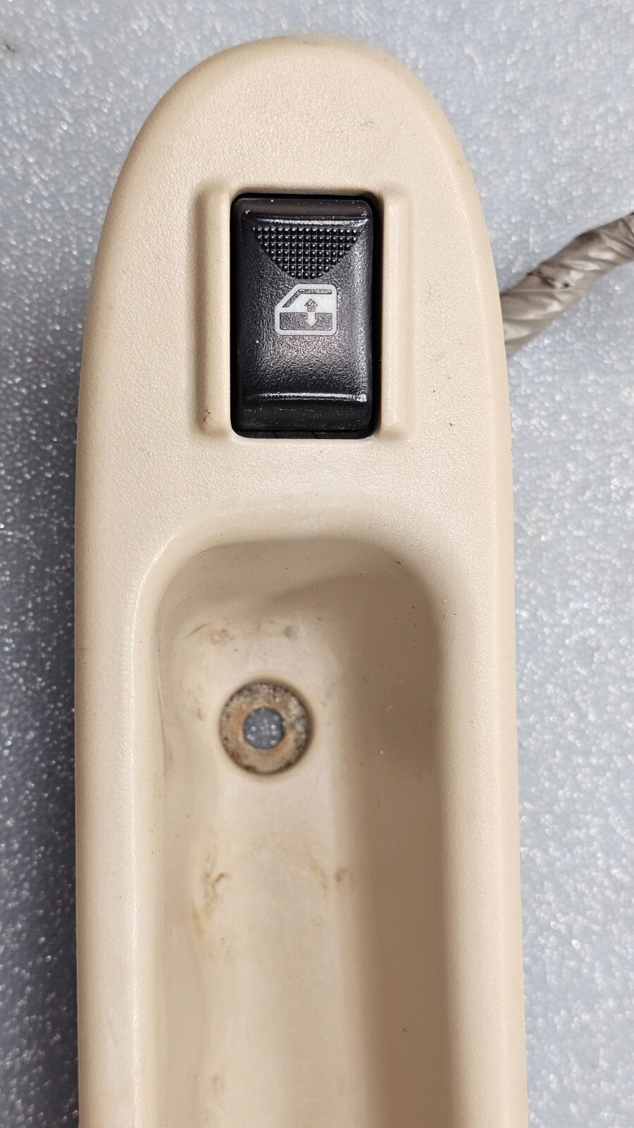 🔥00-05 Chevy Impala Front Right Passenger Power Door Window Switch Lock Tan OEM