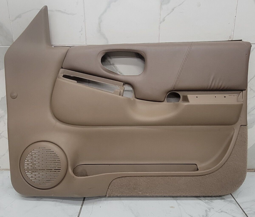 98-04 Chevy Blazer Jimmy S-10 GMC Sonoma Front Door Panels AUTO OEM RIGHT TAN