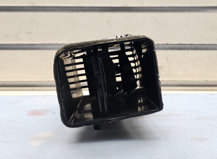 🔥11-14 Chrysler 300 Left Driver Dash AC A/C HVAC Air Vent Heater OEM BLACK