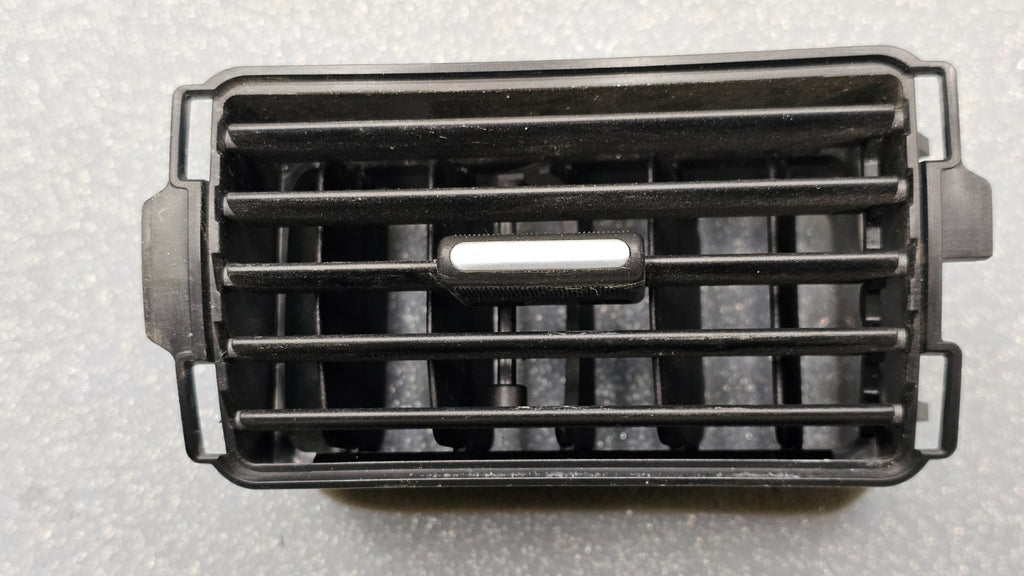 🔥05-07 FIVE HUNDRED Center Dash Right Passenger AC A/C AIR VENT Heater Black