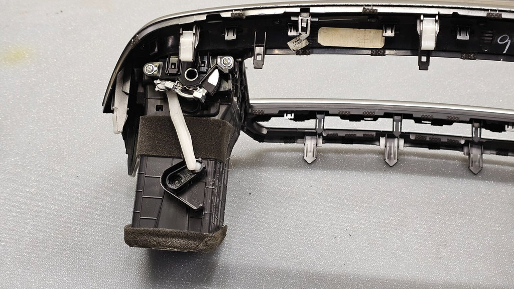 🔥16-18 KIA SORENTO RADIO CENTER DASH SURROUND BEZEL TRIM VENTS Assembly Silver
