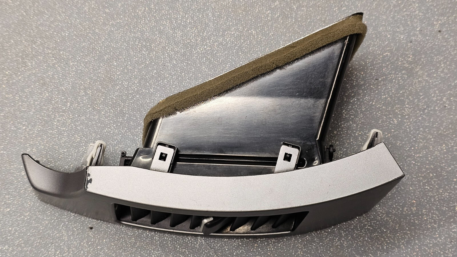 🔥07-10 Mitsubishi Outlander Dash Left Driver Master Air Vent A/C Heater Silver