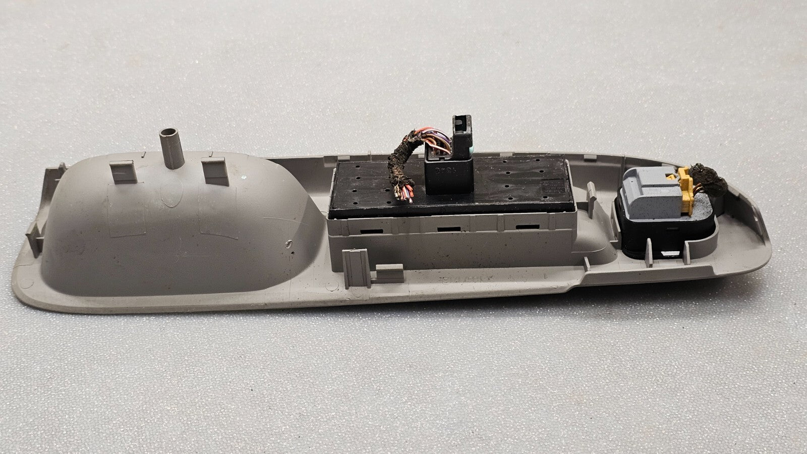 06-10 Passat Golf Jetta Rabbit Left Driver Door Master Power Window Switch Tan