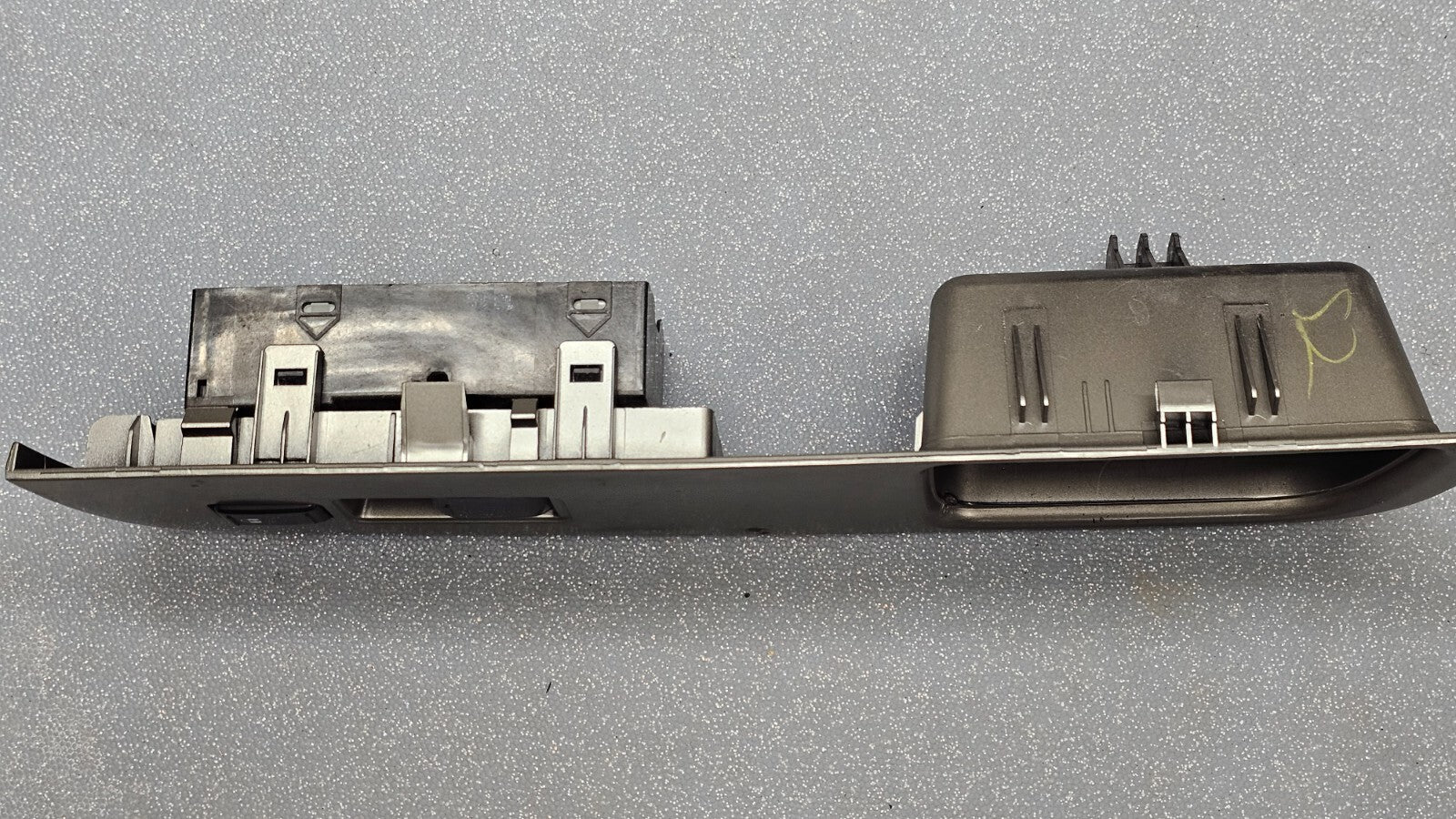 🔥07-09 Versa Front Right Passenger Door Window Switch Lock Control Silver OEM