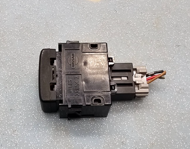 🔥03-12 Murano Pathfinder Xterra FX35 Vehicle Dynamics Traction VDC Off Switch