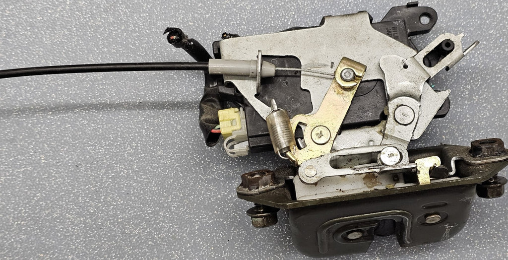 🔥03-08 Subaru Forester Trunk Latch Tailgate Lock Actuator  OEM 63032SA010