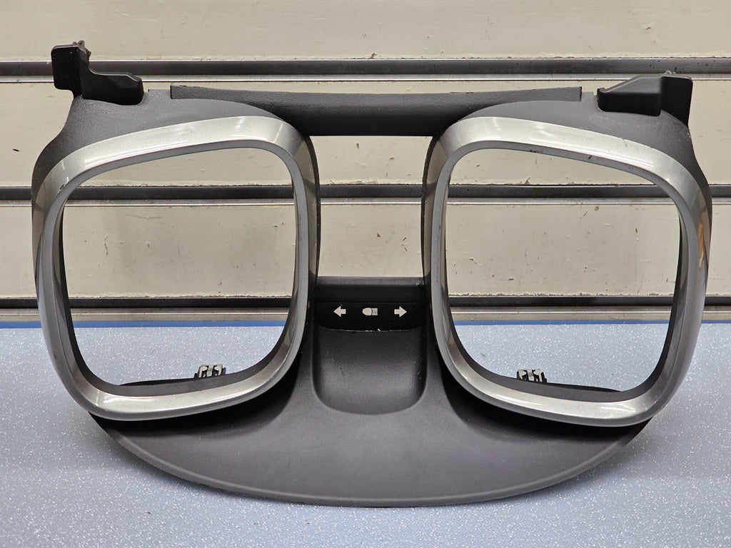 🔥13-15 MALIBU DASH INSTRUMENT CLUSTER SPEEDOMETER TACHOMETER BEZEL SILVER/BLACK