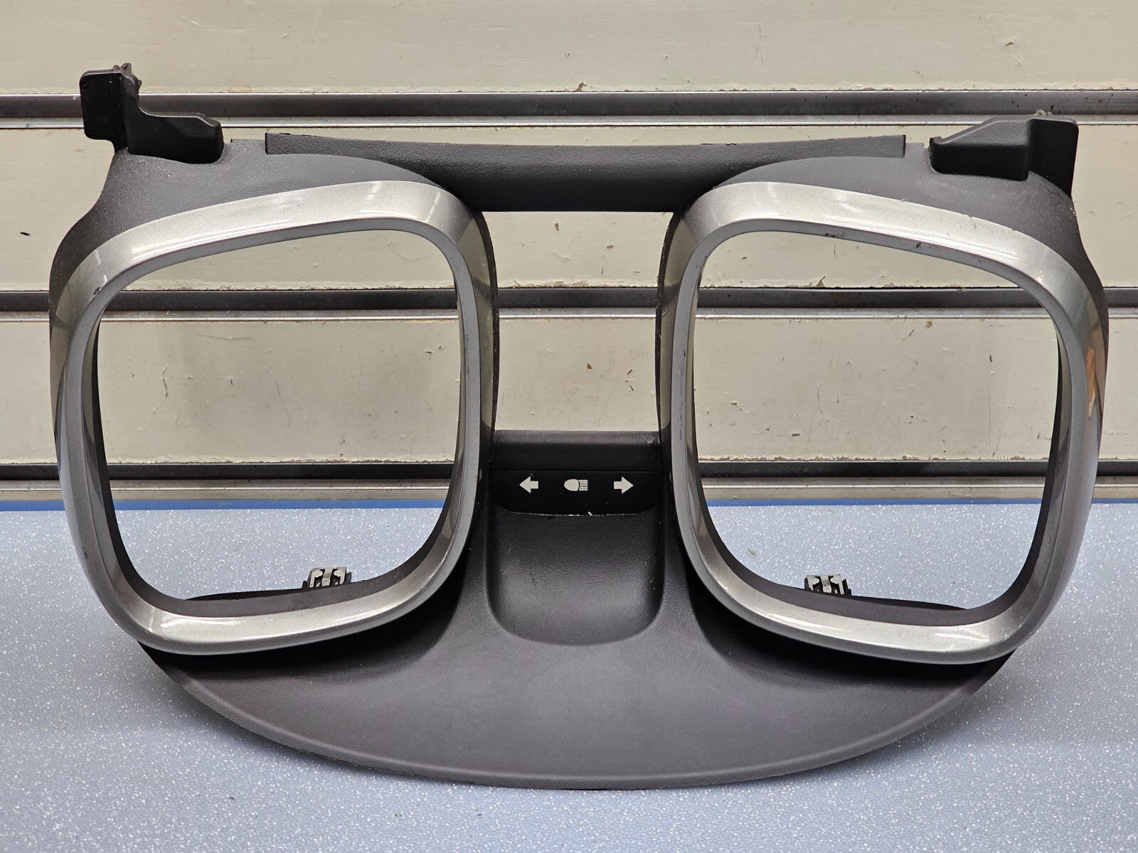 🔥13-15 MALIBU DASH INSTRUMENT CLUSTER SPEEDOMETER TACHOMETER BEZEL SILVER/BLACK