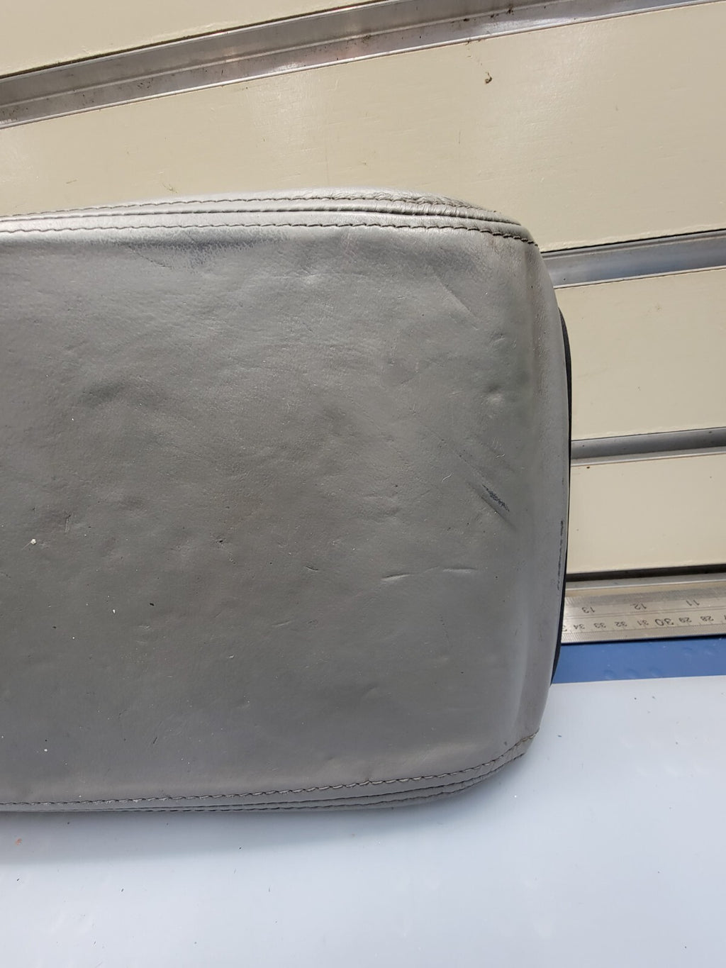 🔥2004-2008 Acura TL Center Console Lid Cover Armrest Arm Rest Gray