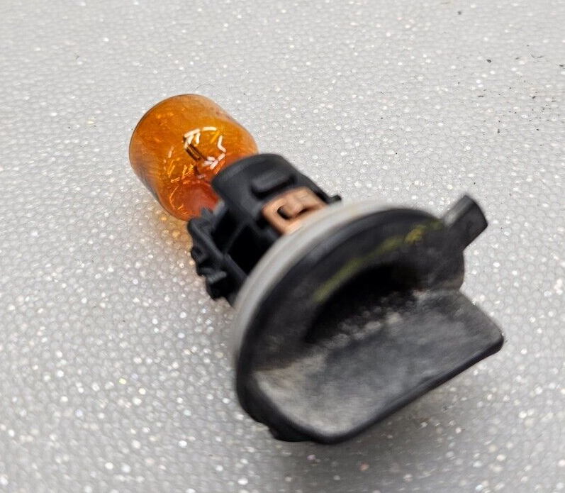 🔥2013-2020 Ford Fusion Corner Turn Signal Light Bulb Socket Indicator Lamp OEM