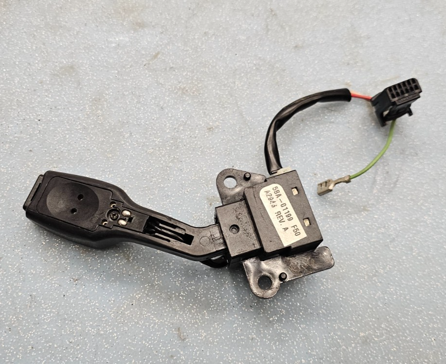 🔥03-08 Toyota Corolla Matrix Vibe Steering Wheel Cruise control Switch Assembly