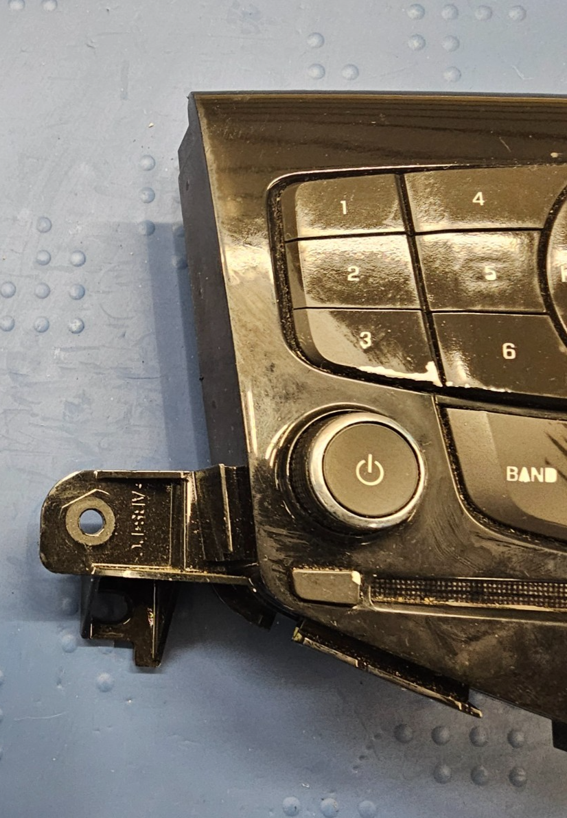 🔥12-16 CRUZE Dash AM FM Radio Satellite CD AUX Player Face Plate Control Panel