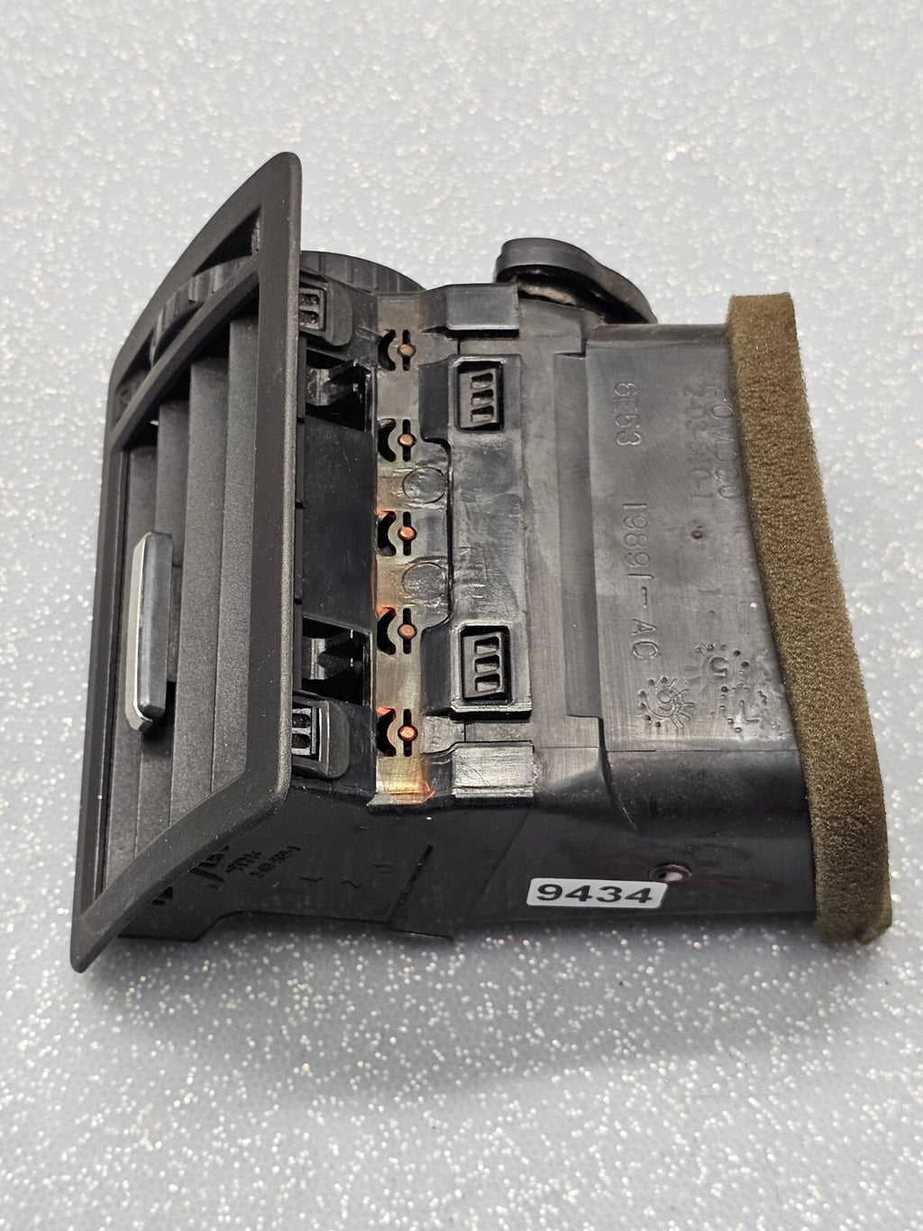 🔥06-09 Fusion Milan Driver Center Dash Air Vent Heater Filter Conditioner Black