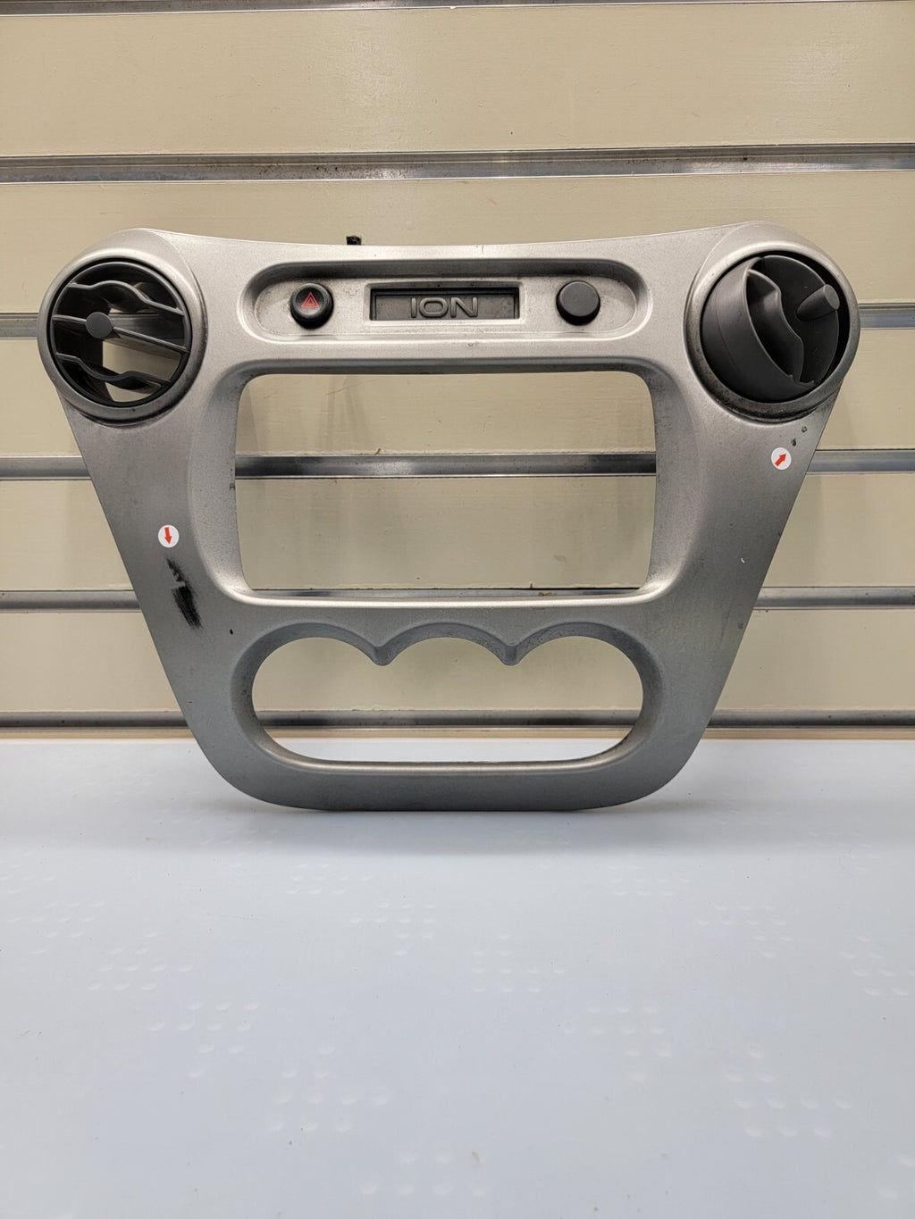🔥2003-2007 Saturn Ion Radio AC Climate Control Bezel Assembly Vents silver