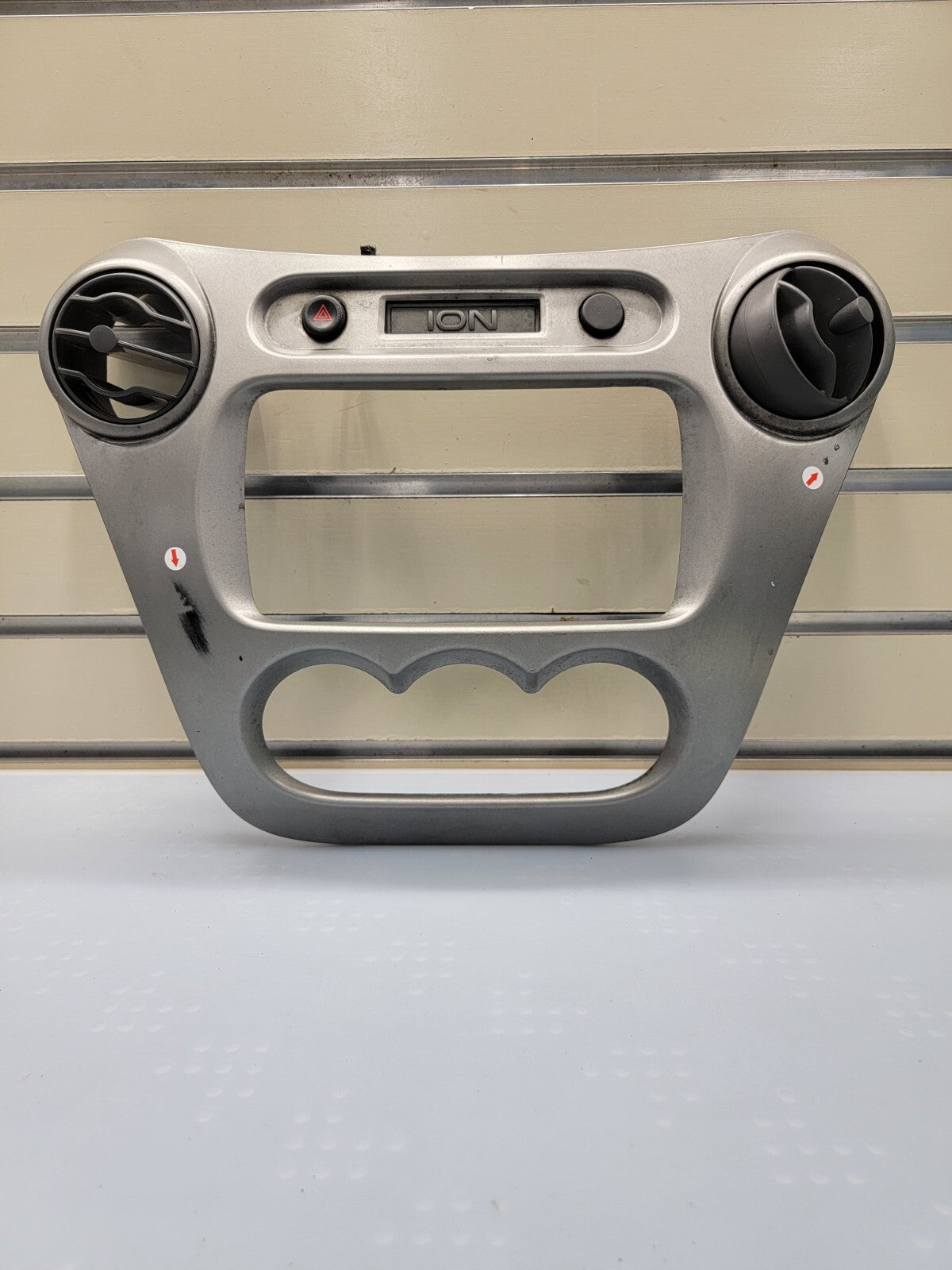 🔥2003-2007 Saturn Ion Radio AC Climate Control Bezel Assembly Vents silver
