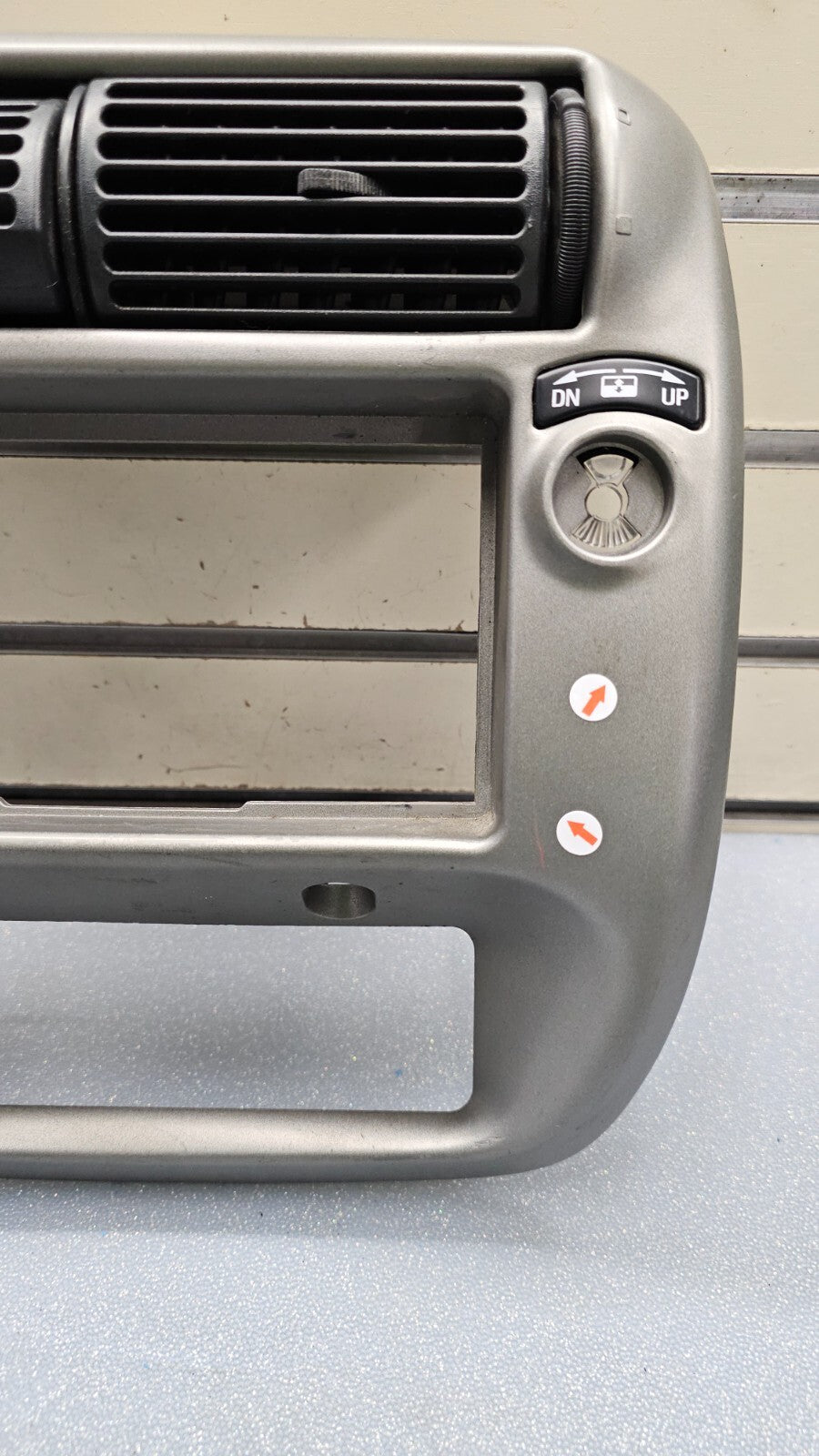 95-10 Ford Ranger EXPLORER Center Dash Radio Trim Surround Bezel Trim SILVER B2