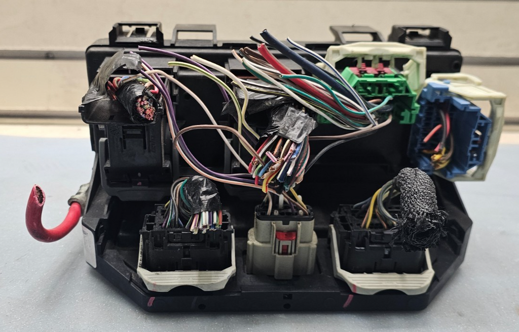 🔥2010 Jeep Liberty Nitro Interior Fuse Box TIPM Integrated Module OEM