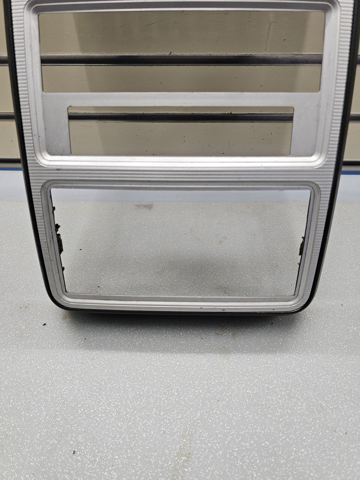 🔥2009-2010 DODGE JOURNEY Center DASH RADIO TRIM BEZEL Climate AIR Vents SILVER